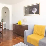 Apartamento Em Copacabana, Conforto E Localizacao Privilegiada!